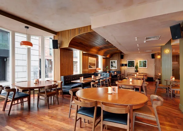 Drury Court Hotel 3*