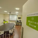 Drury Court מלון 3*
