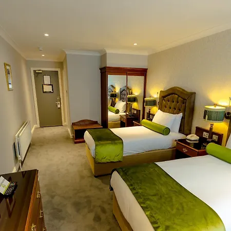 Drury Court Hotel 3*