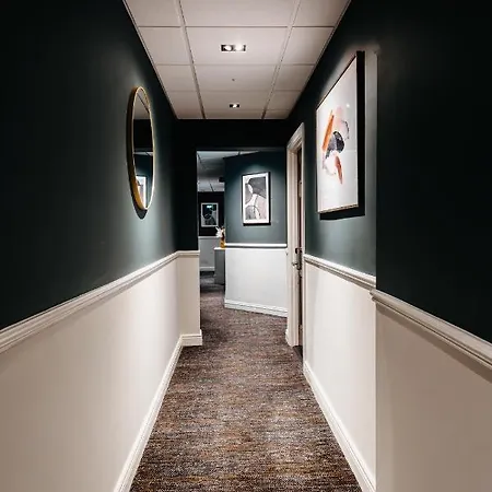 Drury Court Hotel