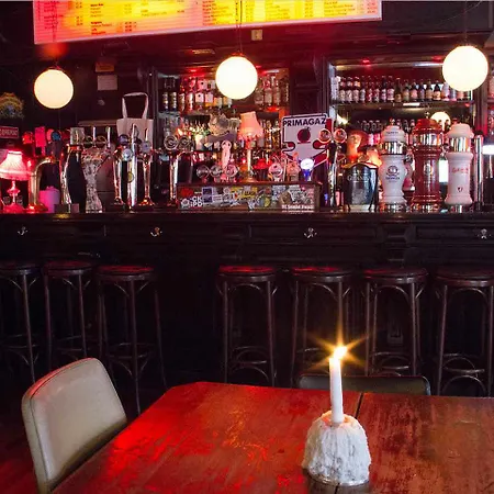 드루리 코트 호텔 3*