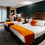 Drury Court Hotel 3*