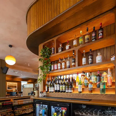 Drury Court Hotel 3*