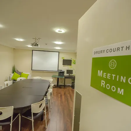 Drury Court Hotel 3*