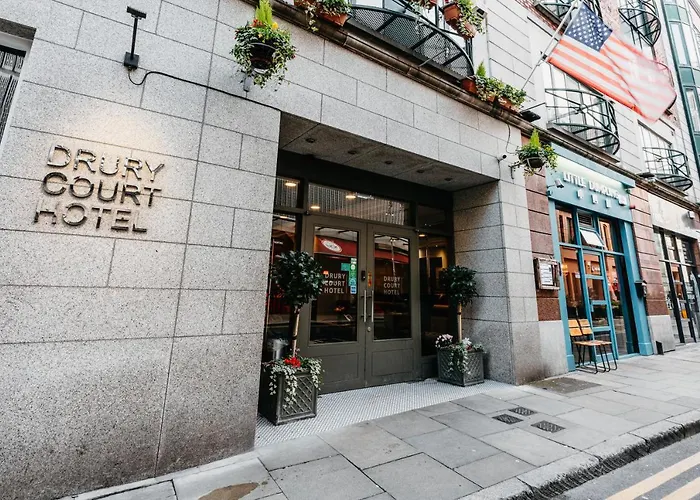 Drury Court Hotel 3*