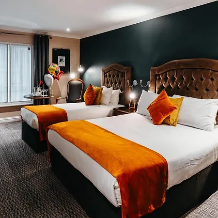 드루리 코트 호텔 3*